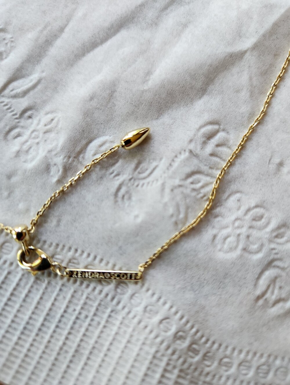 🔥Kendra Scott Gold Necklace with Clear Crystal Drops - Pouch Included - Picture 4 of 5